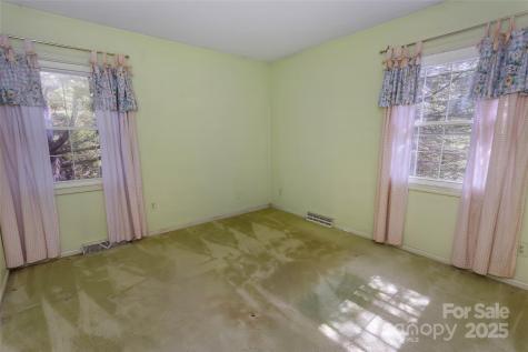 91 Haw Creek Circle Asheville NC 28805