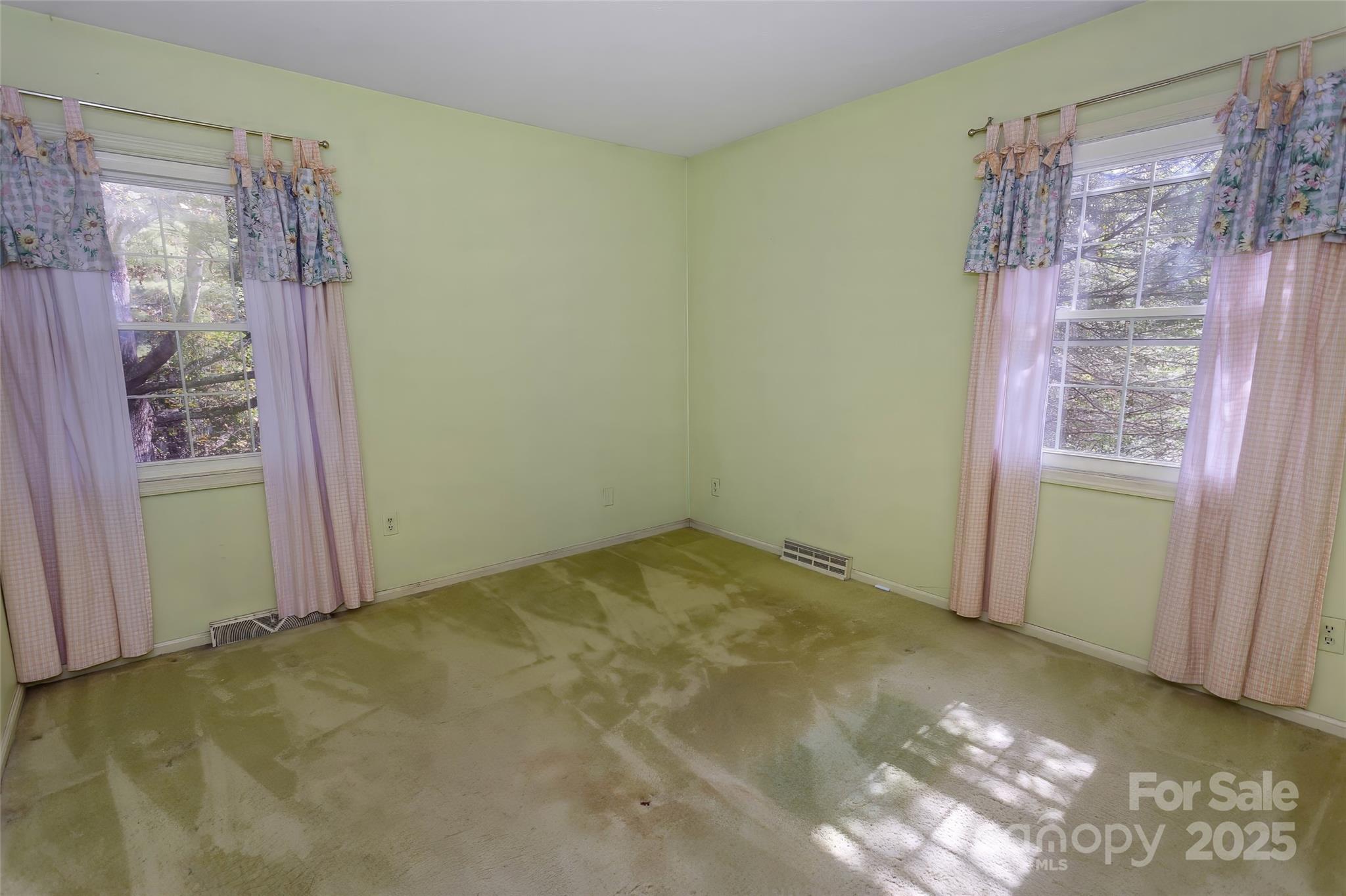 91 Haw Creek Circle Asheville NC 28805