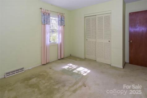 91 Haw Creek Circle Asheville NC 28805