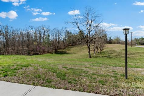 3291 Burton Road Thomasville NC 27360