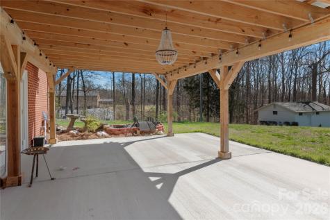 3291 Burton Road Thomasville NC 27360
