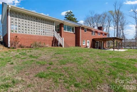 3291 Burton Road Thomasville NC 27360