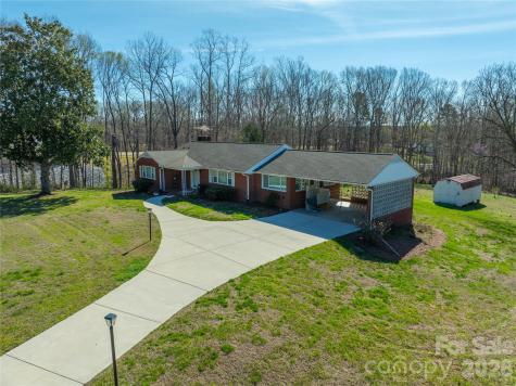 3291 Burton Road Thomasville NC 27360