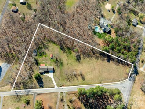 3291 Burton Road Thomasville NC 27360