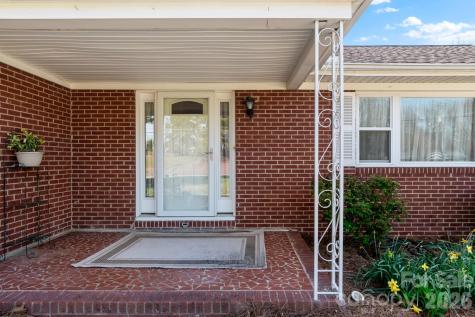 3291 Burton Road Thomasville NC 27360