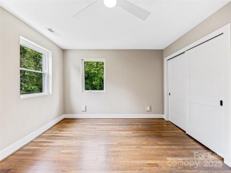 162 Courtland Place Asheville NC 28801