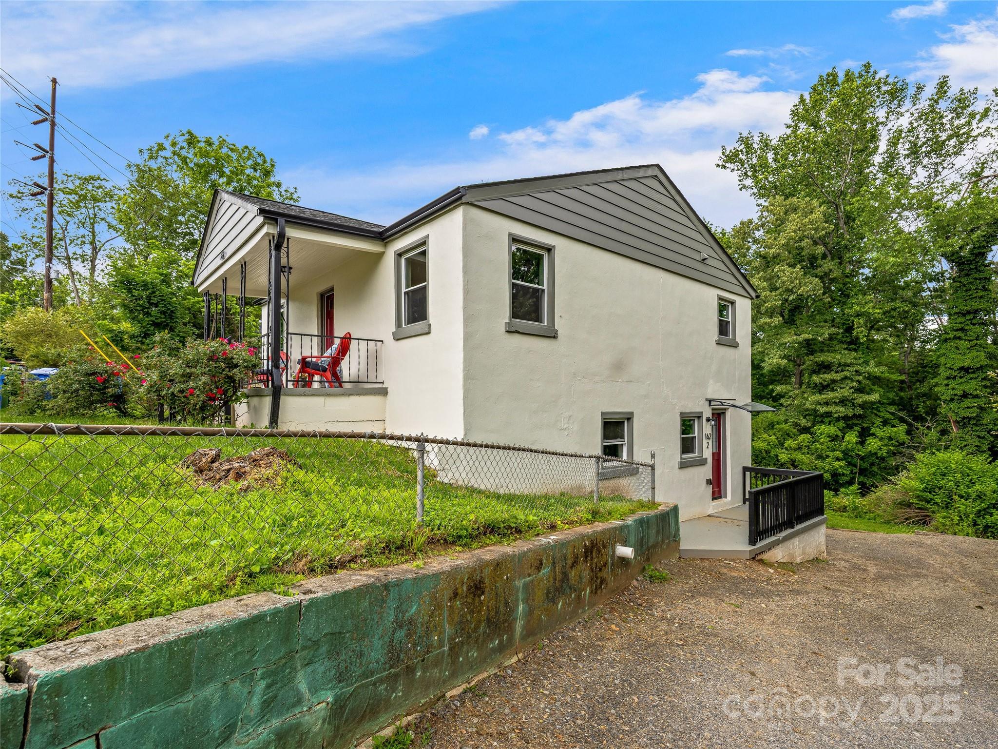 162 Courtland Place Asheville NC 28801