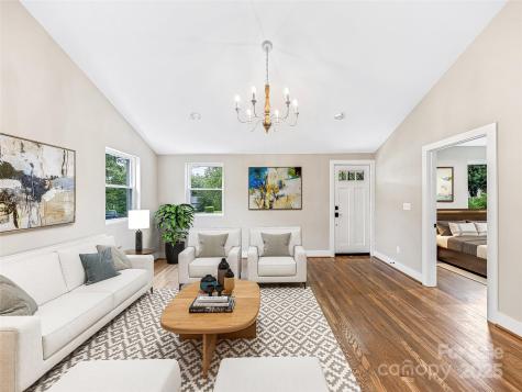 162 Courtland Place Asheville NC 28801