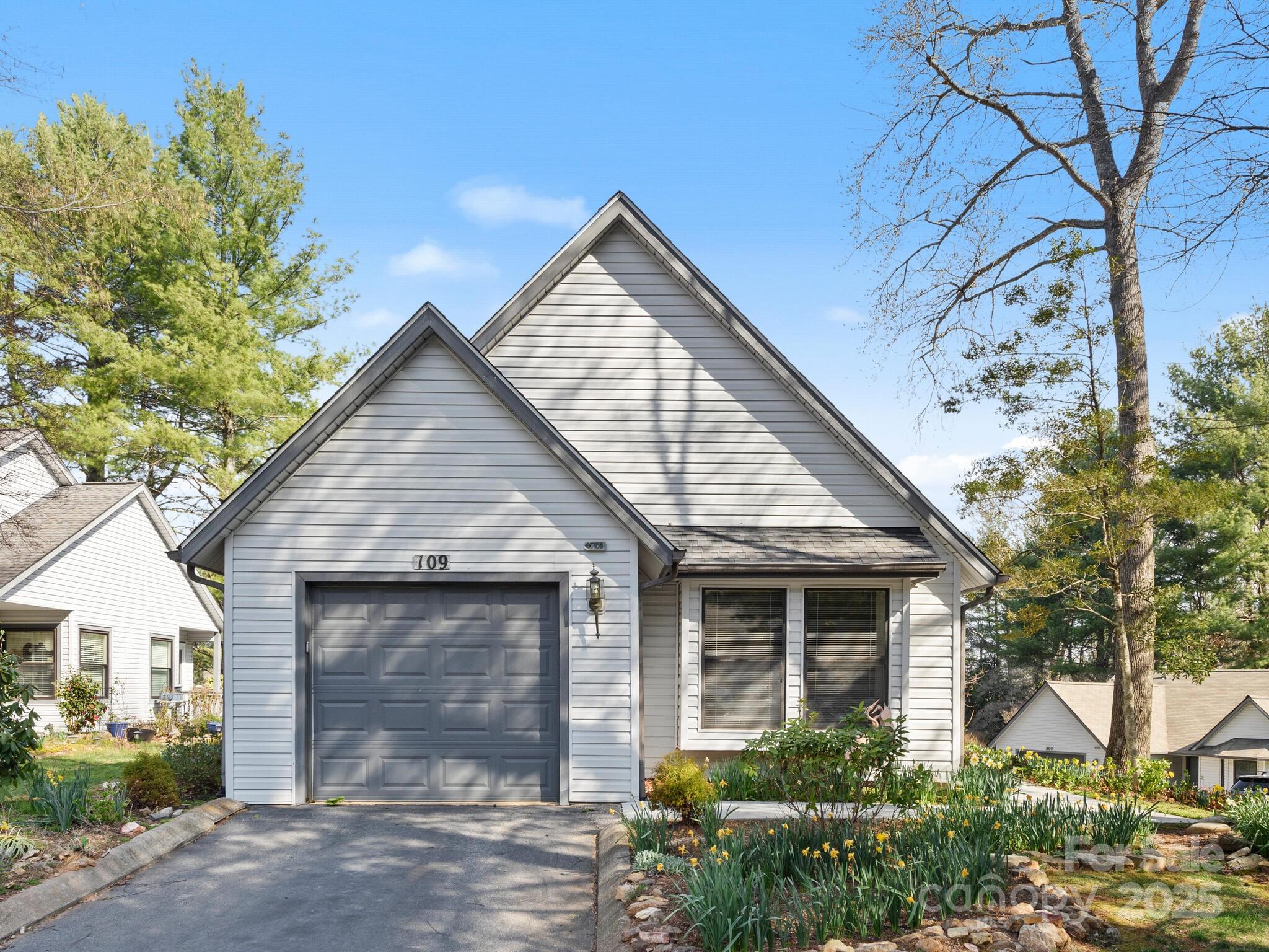 109 Cimarron Drive Asheville NC 28803