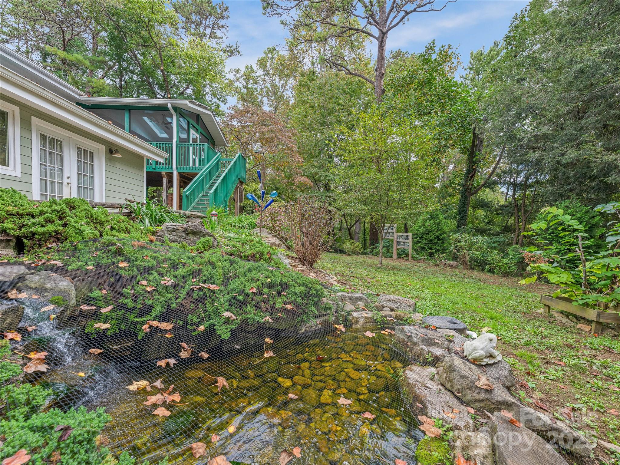 163 Governors View Road Asheville NC 28805