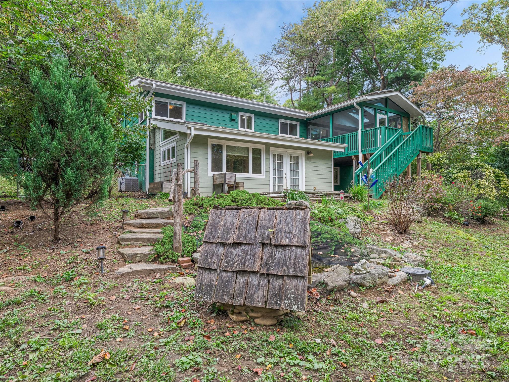 163 Governors View Road Asheville NC 28805