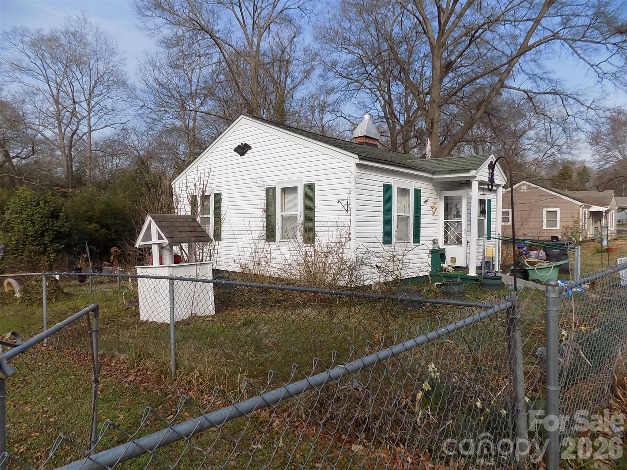 415 S Maple Street S Dallas NC 28034