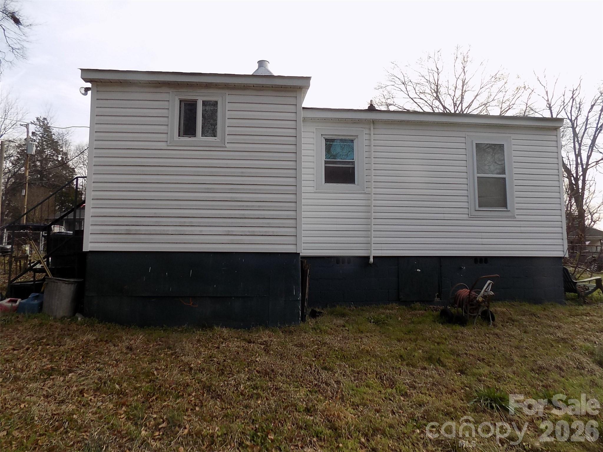 415 S Maple Street S Dallas NC 28034