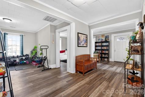121 Holland Street Gaffney SC 29341