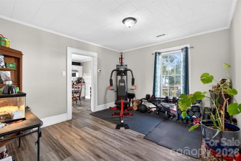 121 Holland Street Gaffney SC 29341