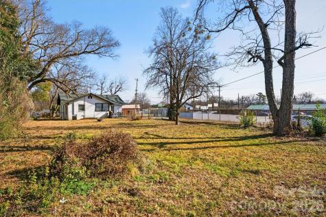 121 Holland Street Gaffney SC 29341