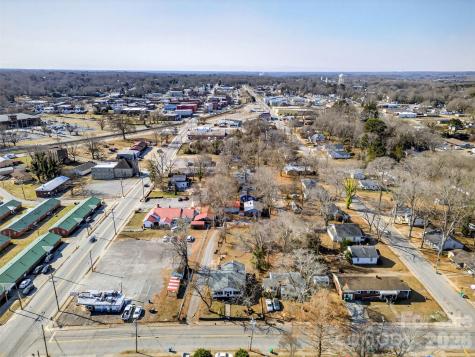 121 Holland Street Gaffney SC 29341