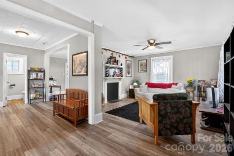121 Holland Street Gaffney SC 29341