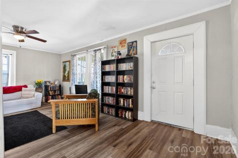 121 Holland Street Gaffney SC 29341