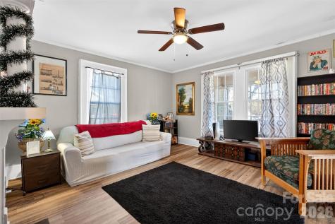 121 Holland Street Gaffney SC 29341