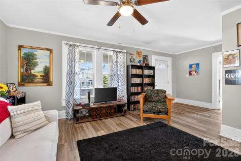 121 Holland Street Gaffney SC 29341