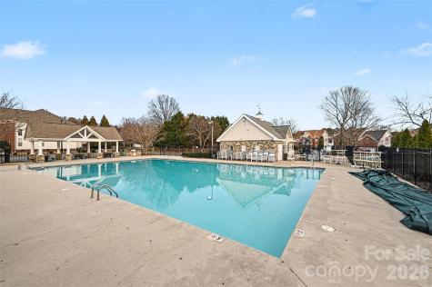 1310 Bershire Lane Charlotte NC 28262