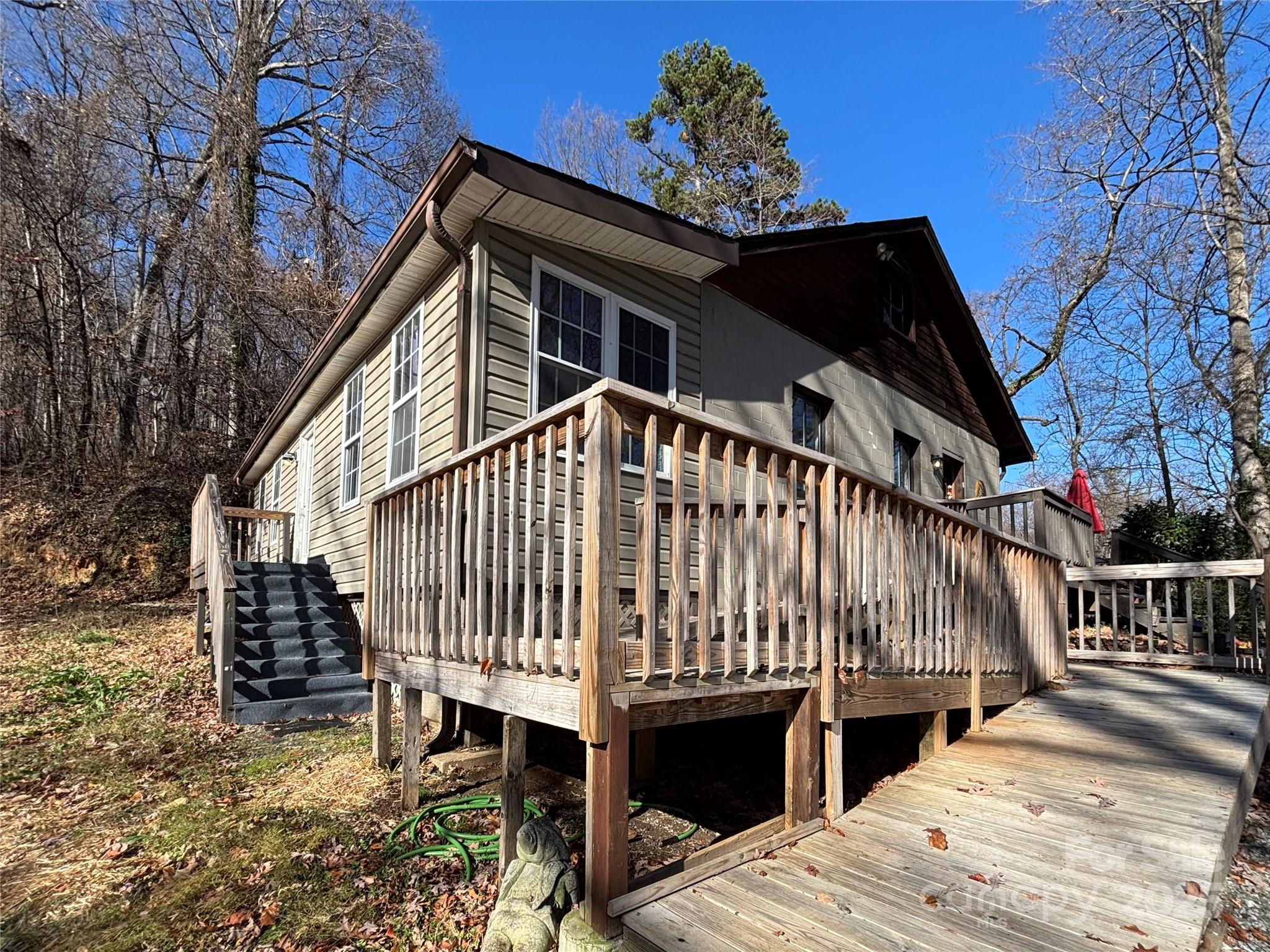 629 Vineyard Road Tryon NC 28782