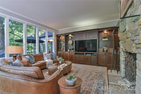 409 North Fork Road Black Mountain NC 28711