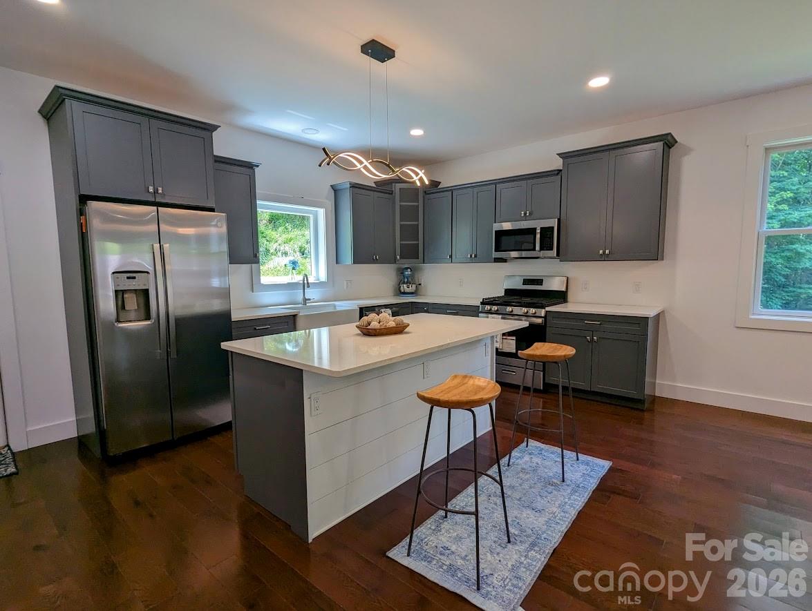 24 Salt Box Haven Burnsville NC 28714