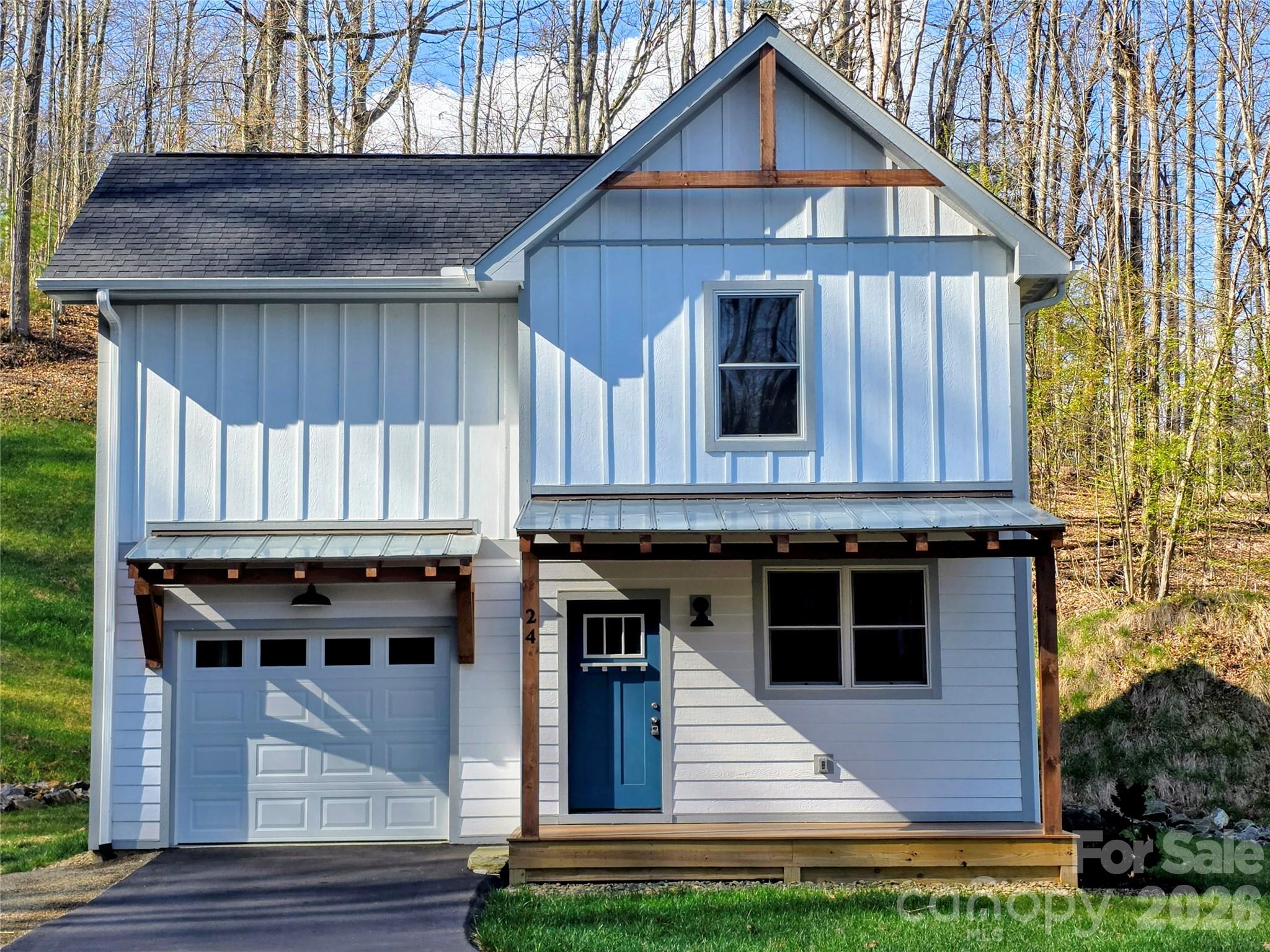 24 Salt Box Haven Burnsville NC 28714