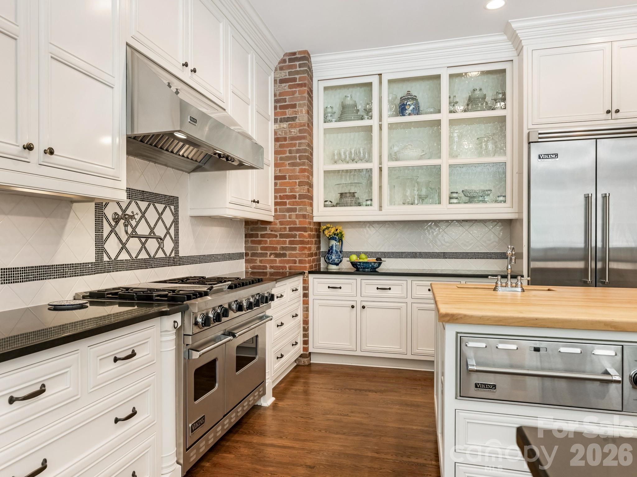 9146 Heydon Hall Circle Charlotte NC 28210