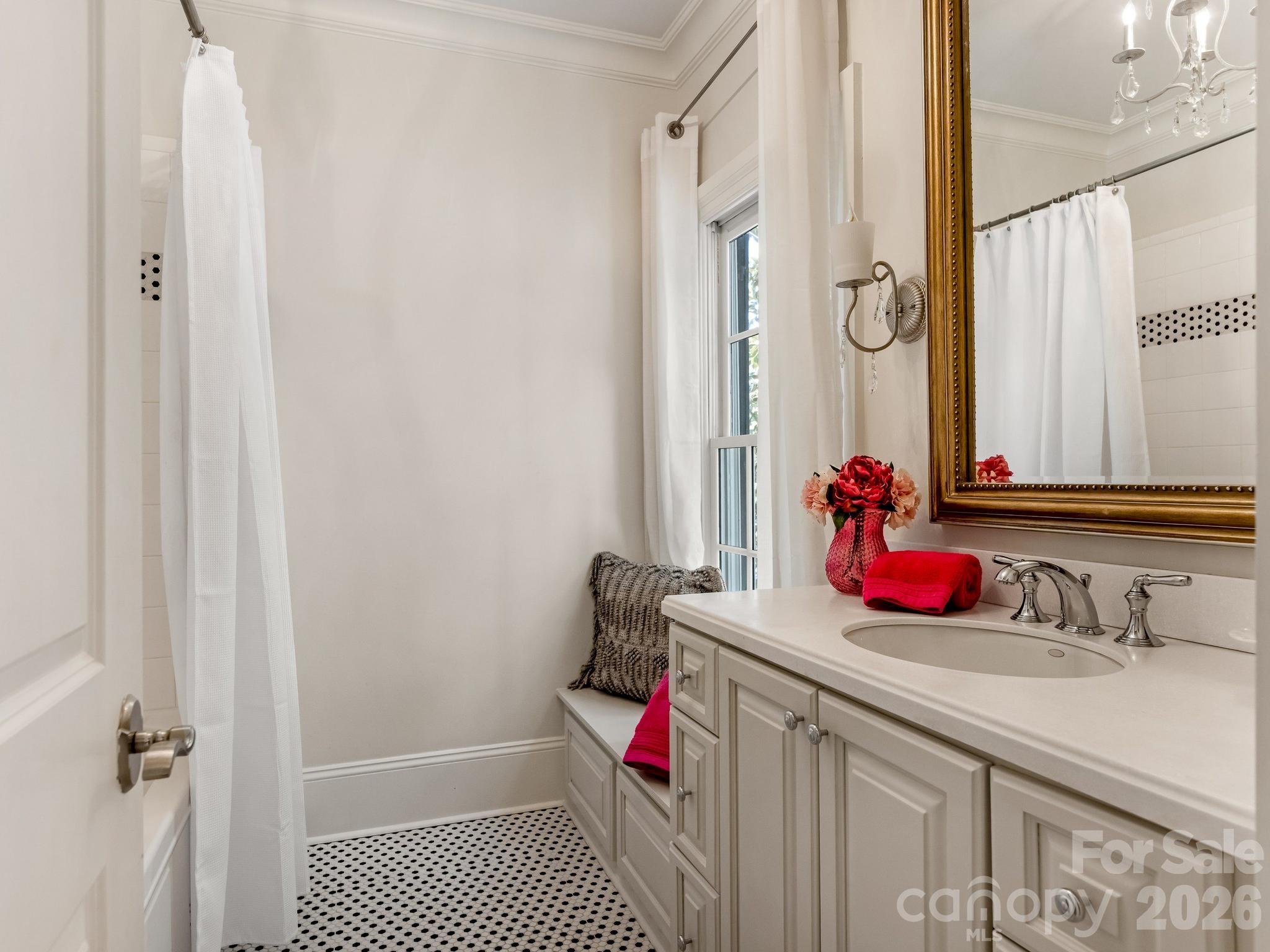 9146 Heydon Hall Circle Charlotte NC 28210