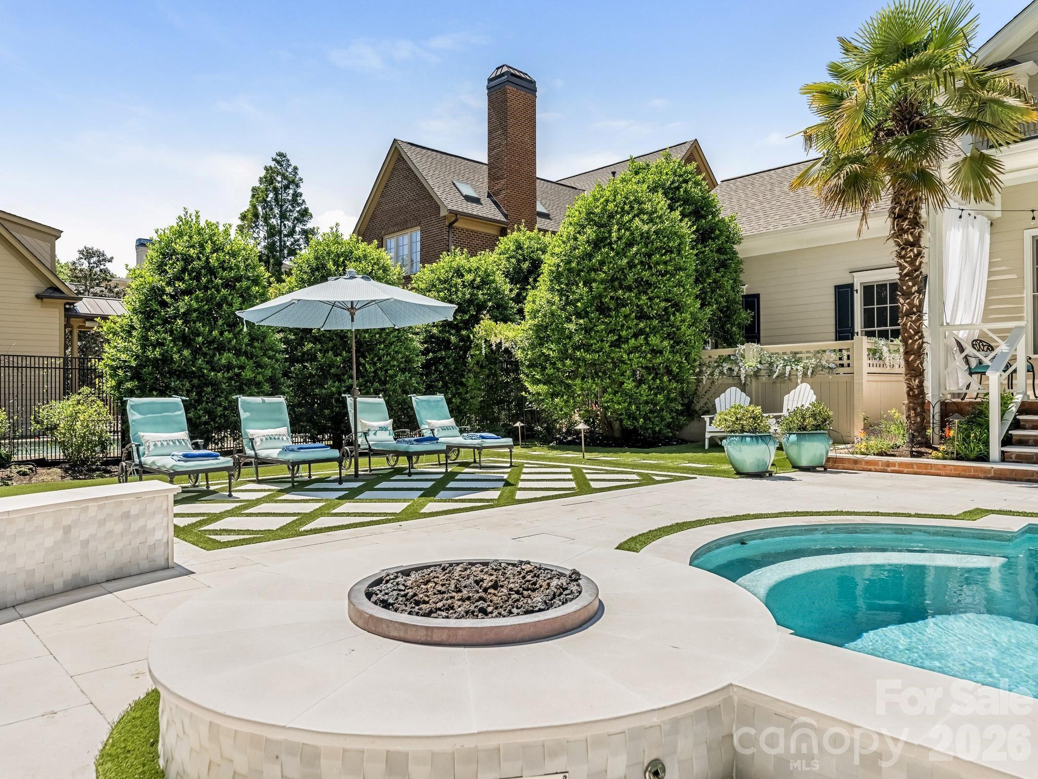 9146 Heydon Hall Circle Charlotte NC 28210