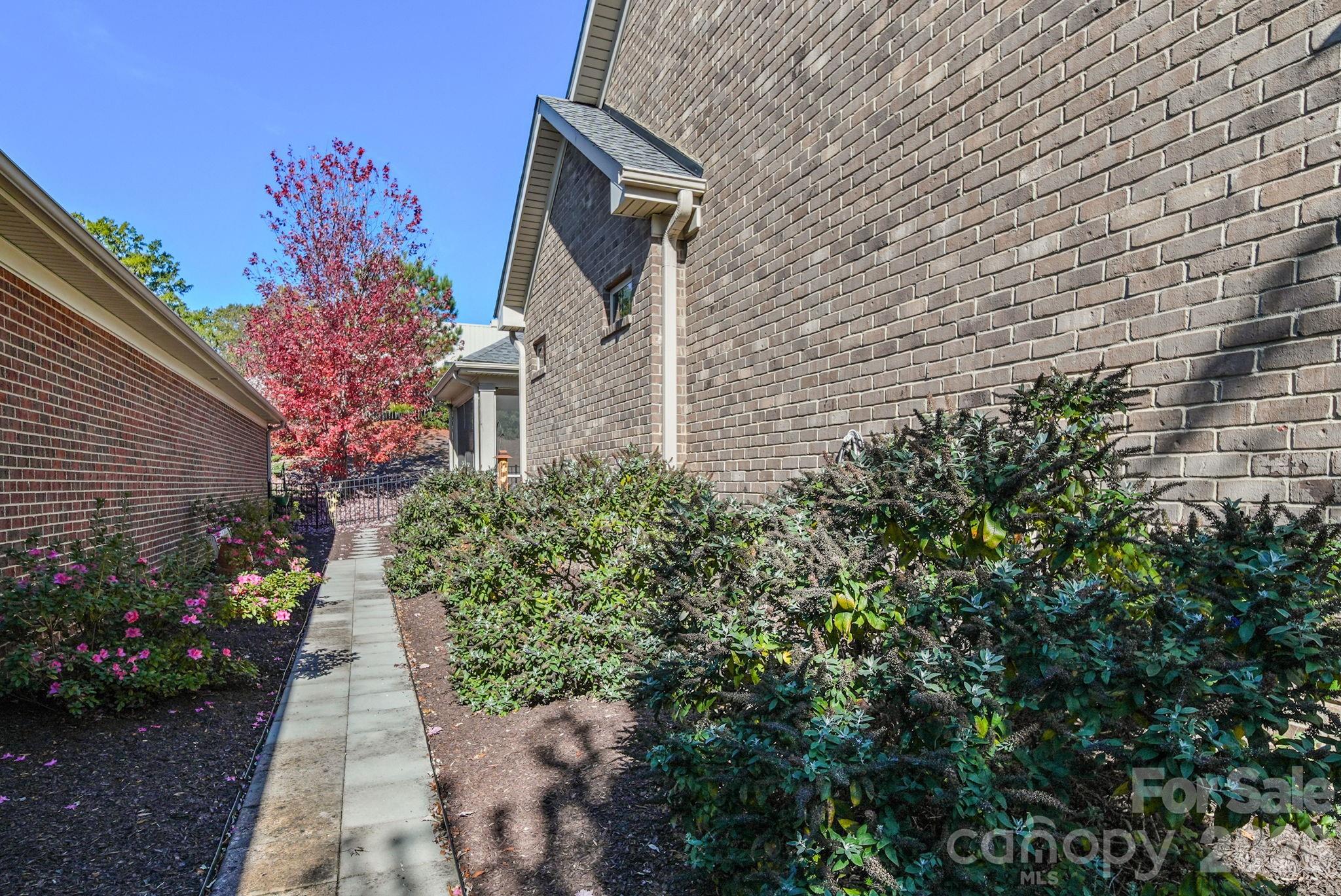 4516 Ideal Way Harrisburg NC 28075