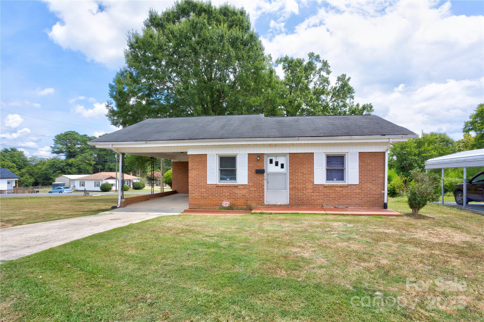 212 Elgin Drive NE Concord NC 28025