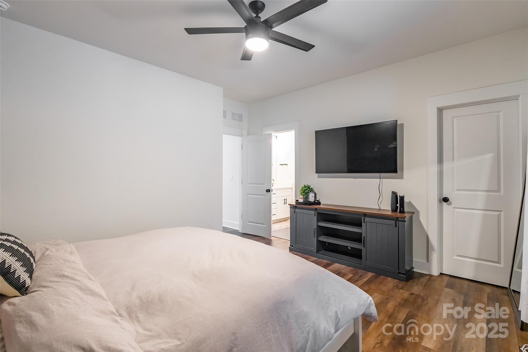 2636 Elmin Street Charlotte NC 28208