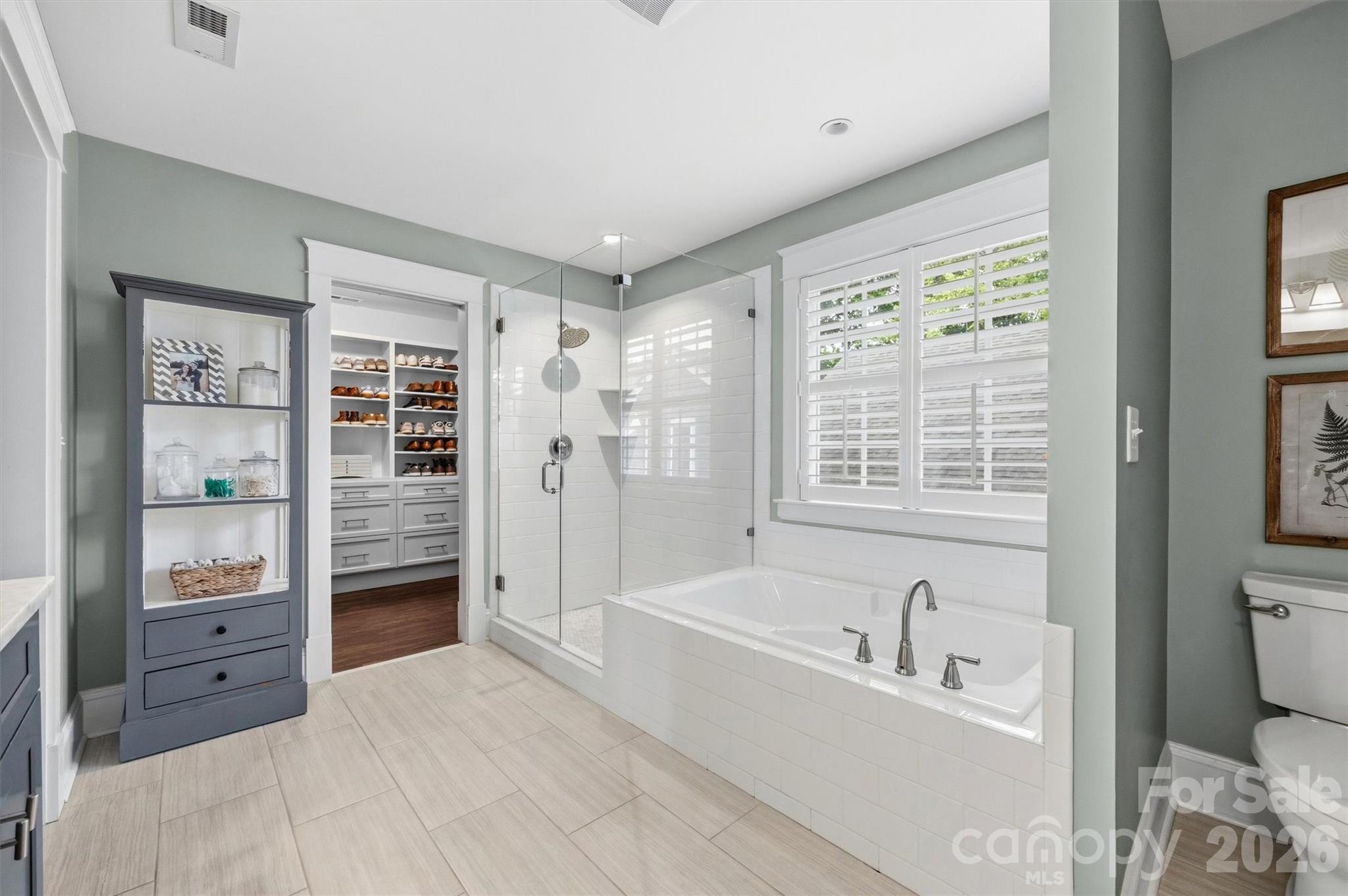 2240 Bay Street Charlotte NC 28205