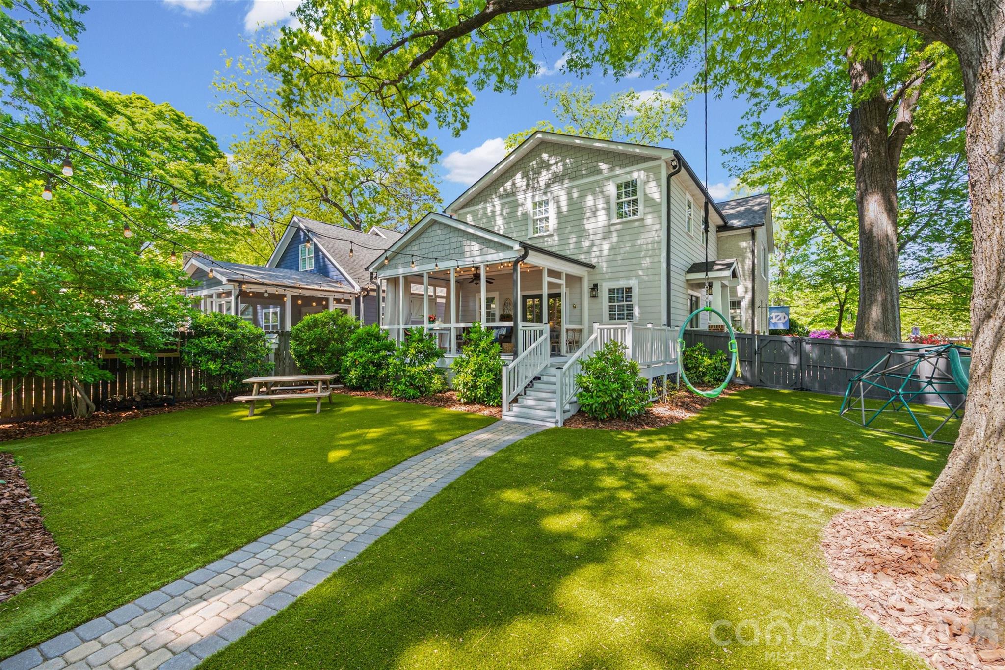 2240 Bay Street Charlotte NC 28205