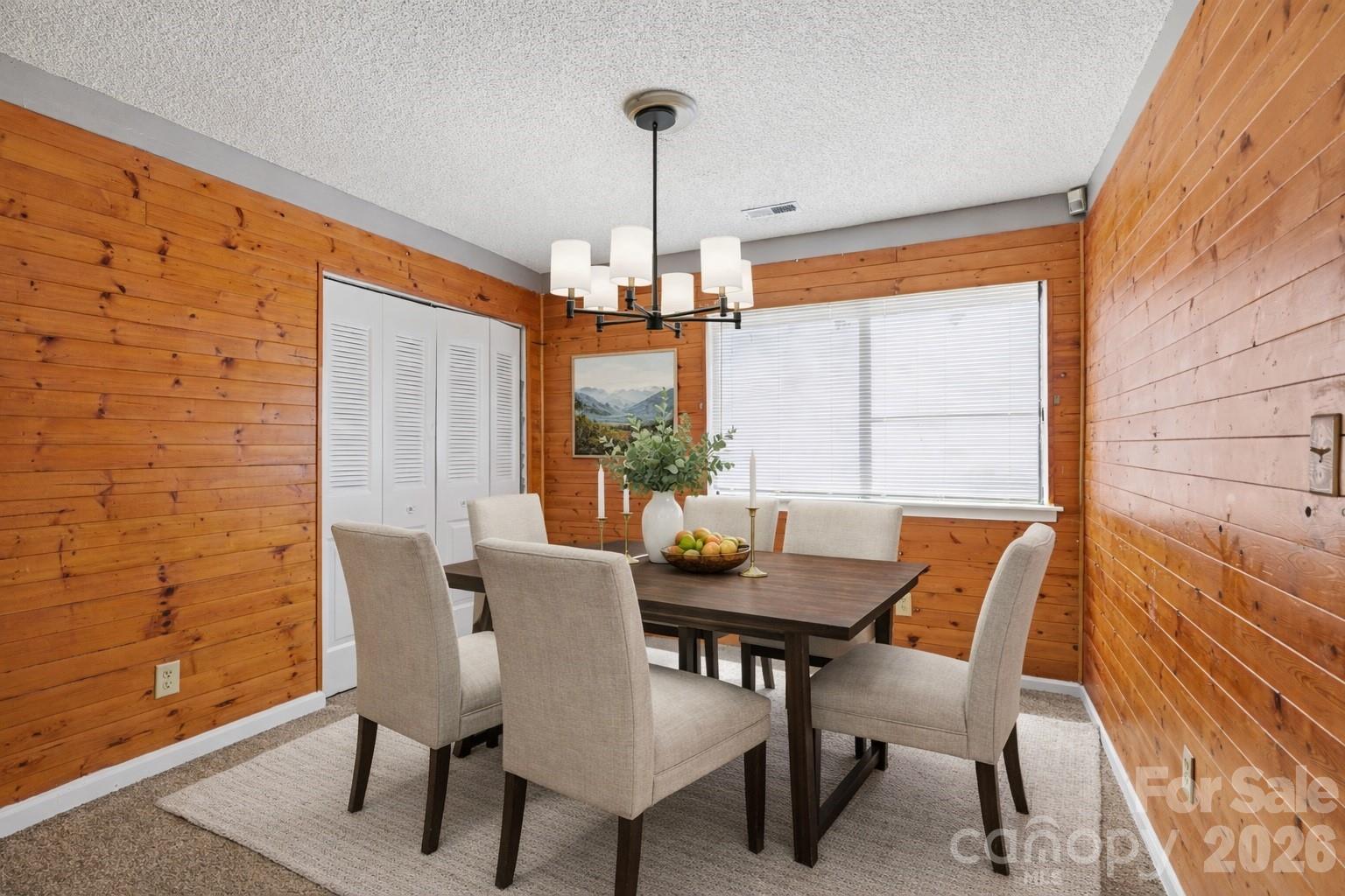 6107 Bent Tree Court Charlotte NC 28212