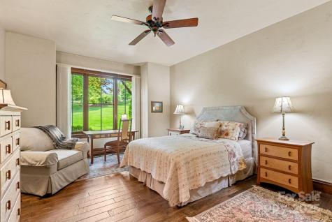 577 Walnut Valley Parkway Arden NC 28704