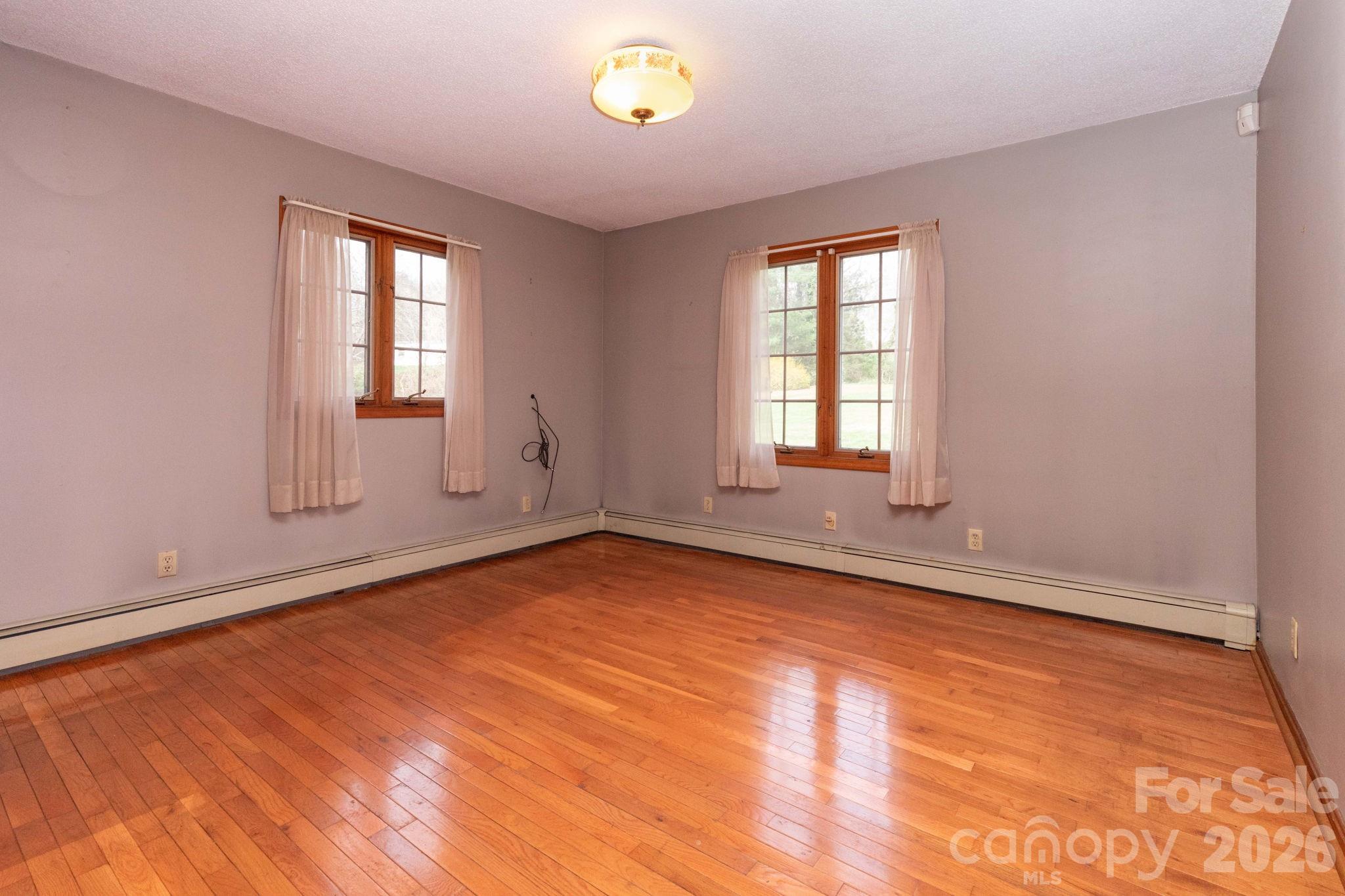 586 Justice Ridge Road Candler NC 28715