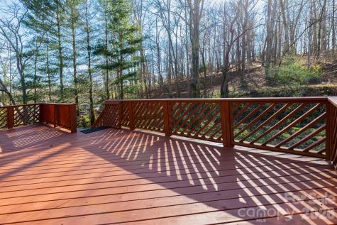 586 Justice Ridge Road Candler NC 28715