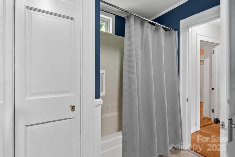 80 Laurel Avenue Tryon NC 28782