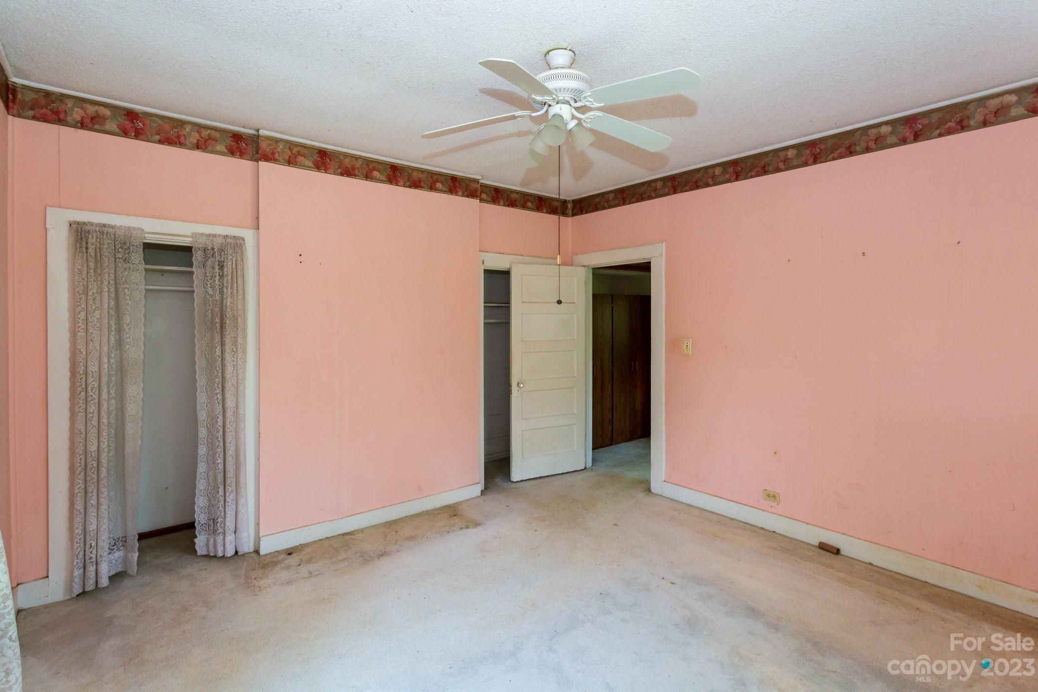 108 Young Street Swannanoa NC 28778