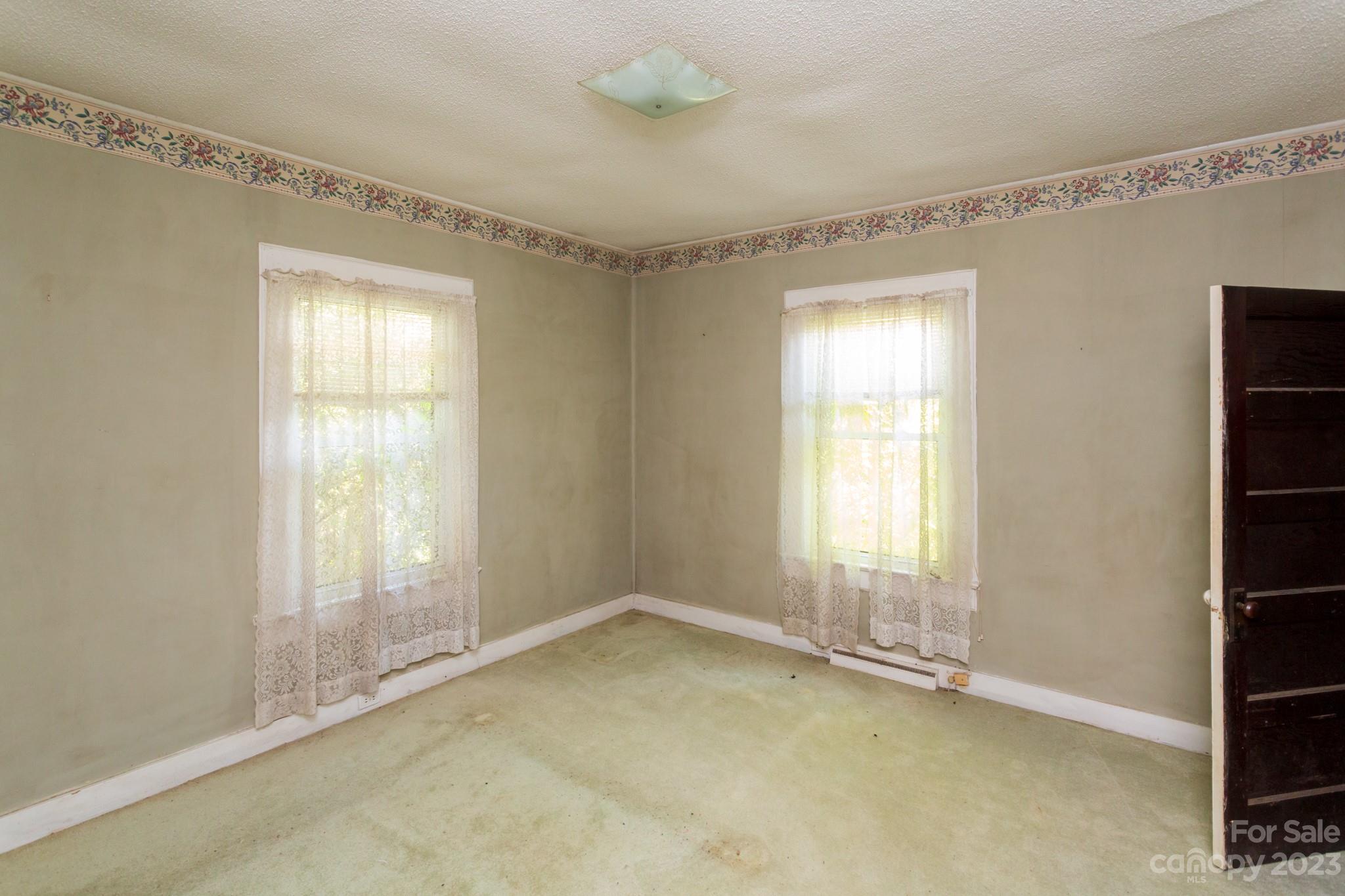 108 Young Street Swannanoa NC 28778