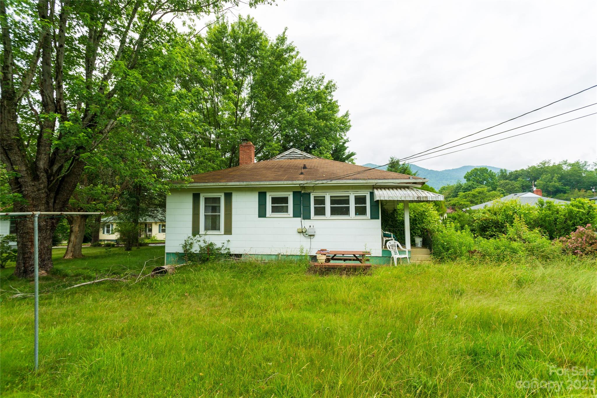 108 Young Street Swannanoa NC 28778