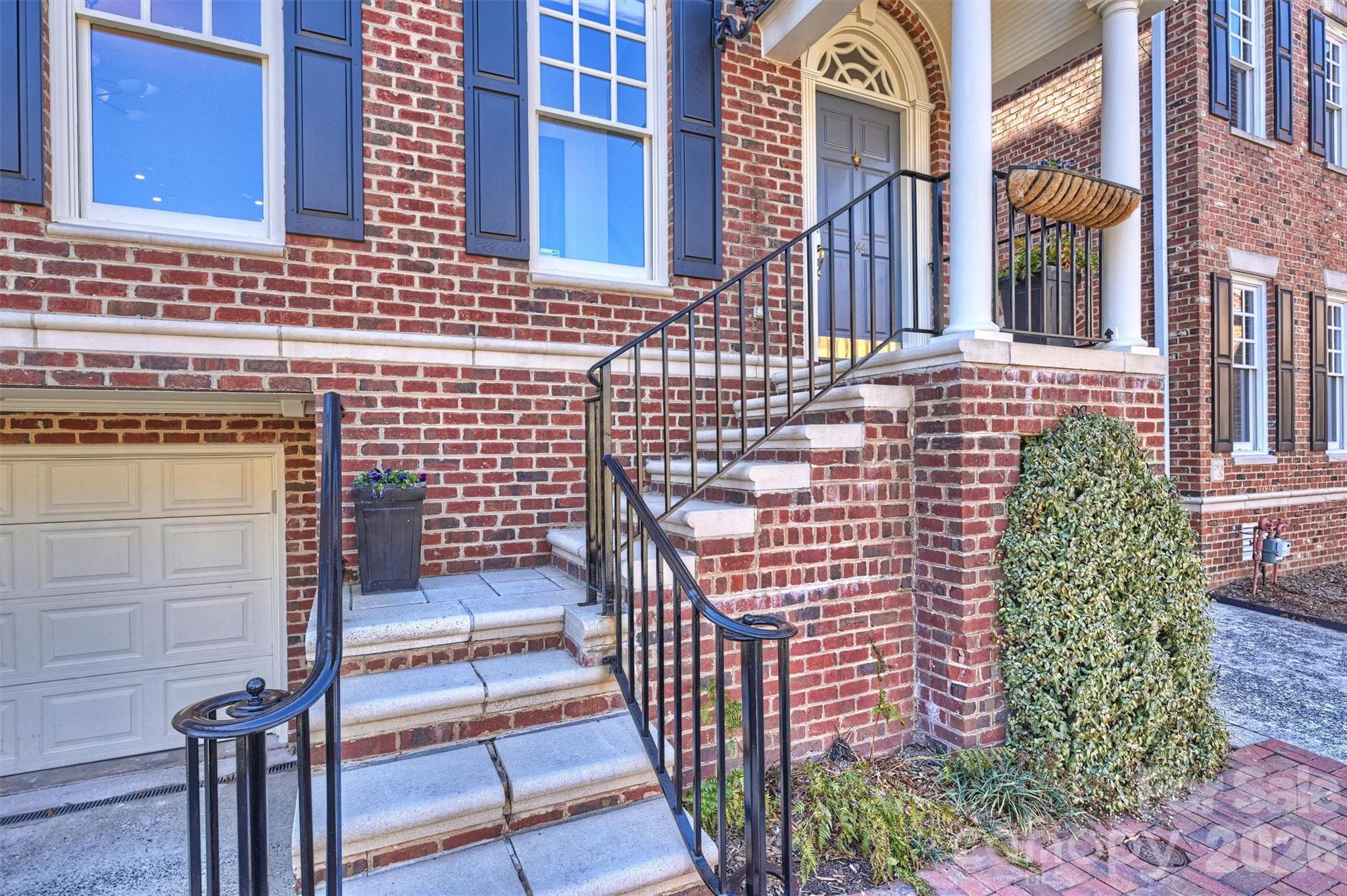 1244 Dilworth Crescent Row Charlotte NC 28203