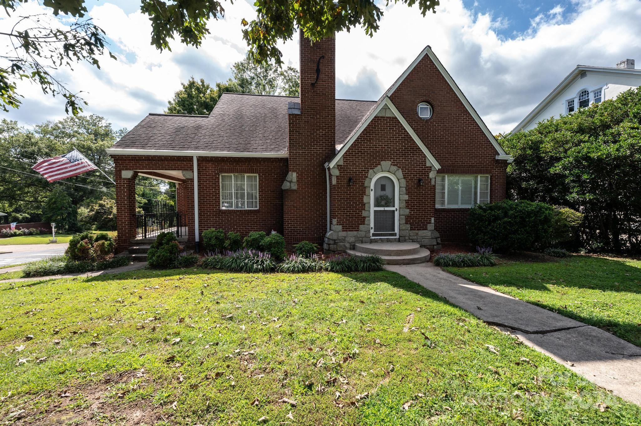 201 Beall Street NW Lenoir NC 28645