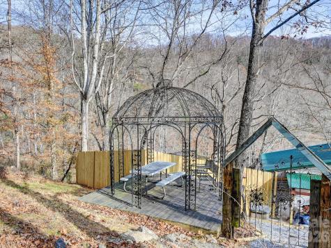 90 Davidson Gap Road Leicester NC 28748