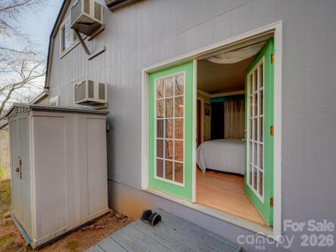 90 Davidson Gap Road Leicester NC 28748